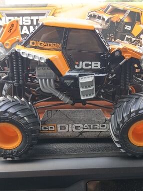 Digatron Monster Jam Truck  1/24.  Series 27
